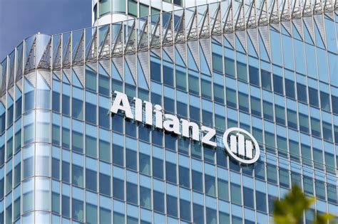 Euler Hermes becomes Allianz Trade .